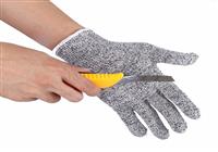 Tìm hiểu về găng tay chống cắt và những tiêu chuẩn chất lượng