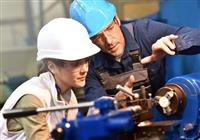May áo bảo hộ lao động với màu sắc phù hợp